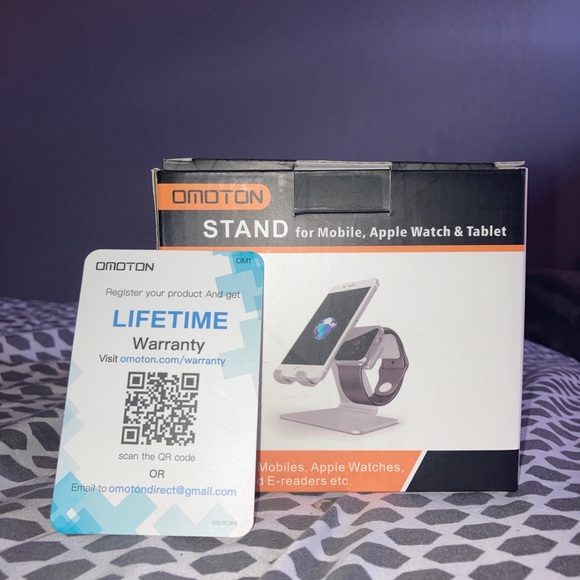 Apple IPhone & Apple Watch Charging Stand - Picture 1 of 3